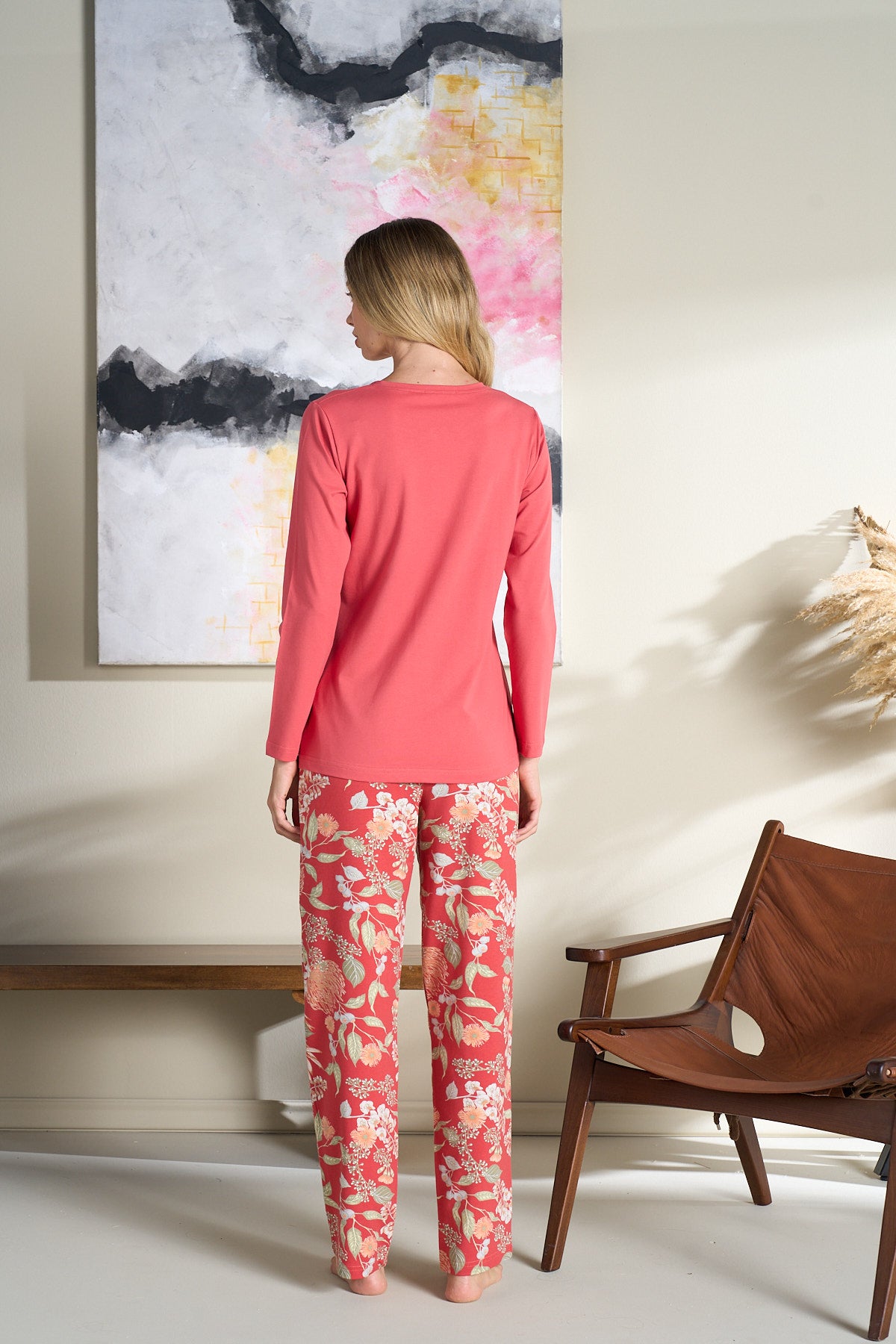 Kadın - Pembe Uzun Kollu Düğmeli Alt Üst Pijama Takımı