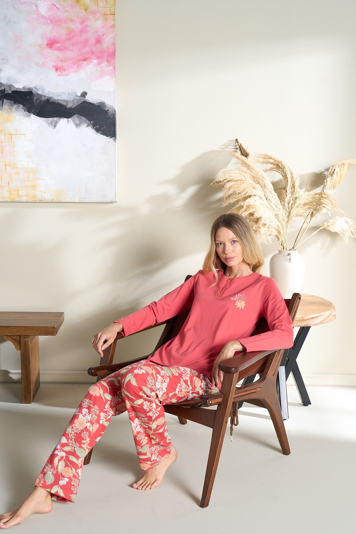 Kadın - Pembe Uzun Kollu Düğmeli Alt Üst Pijama Takımı